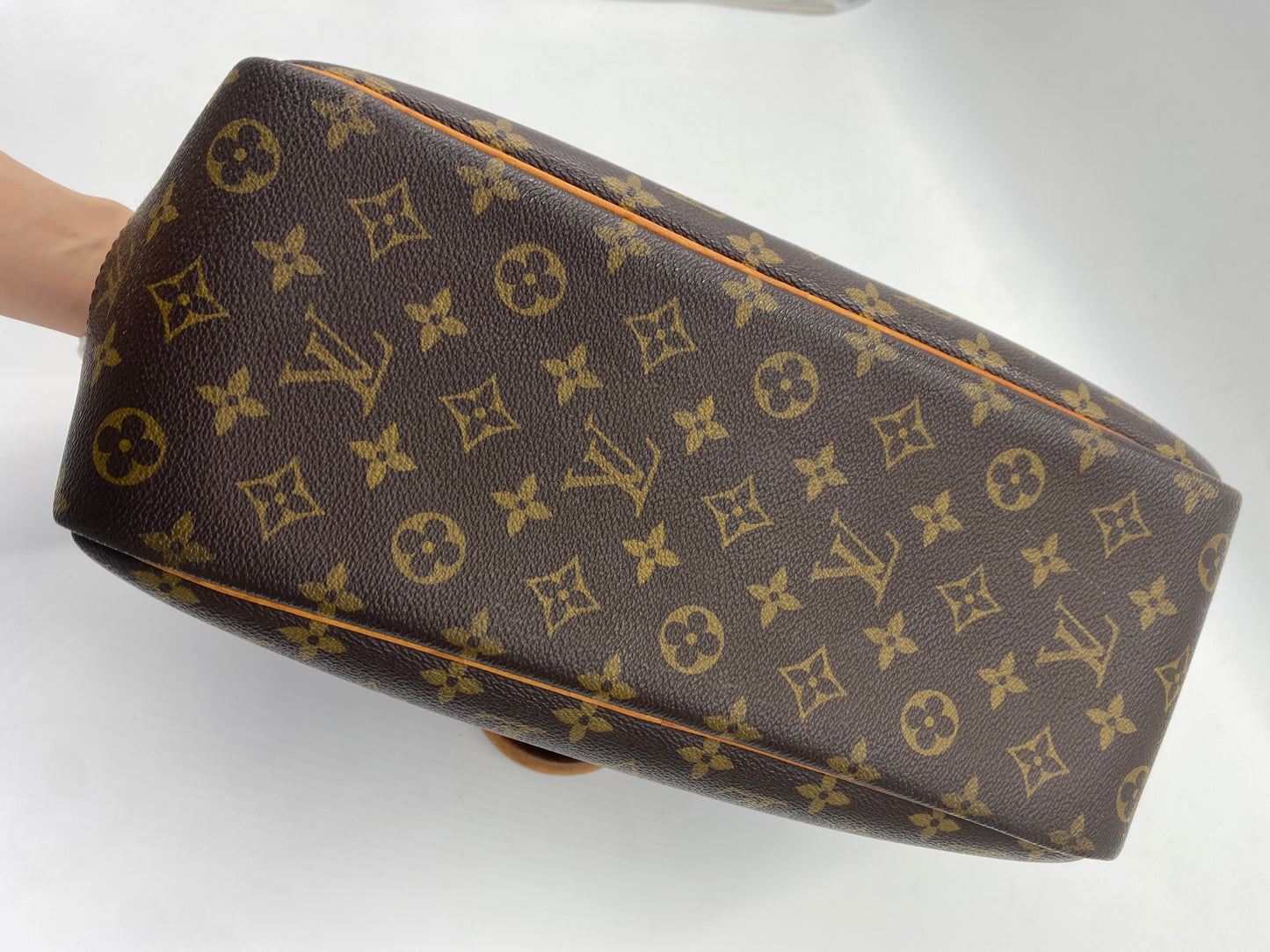 LOUIS VUITTON モノグラム M47270モノグラムドーヴィル ハンドバッグ