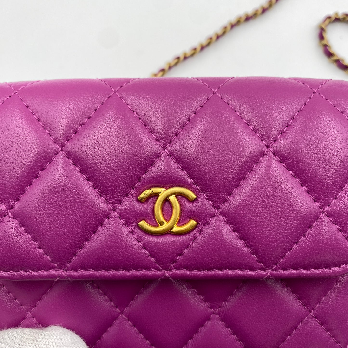 CHANEL シャネル マトラッセ ボールチェーン ショルダーウォレット パープル ゴールド金具