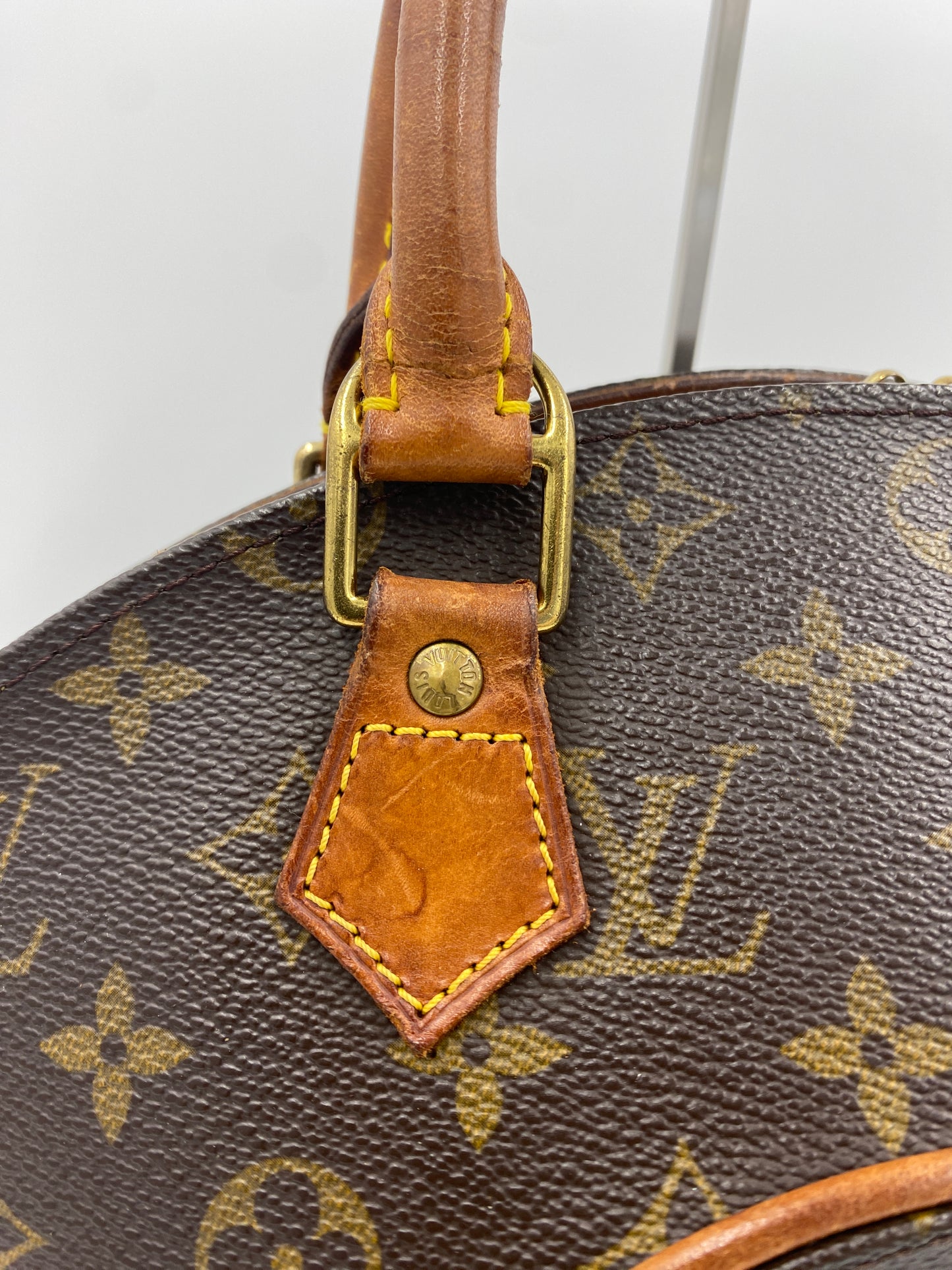 LOUIS VUITTON モノグラム M51126 エリプスMM ハンドバッグ