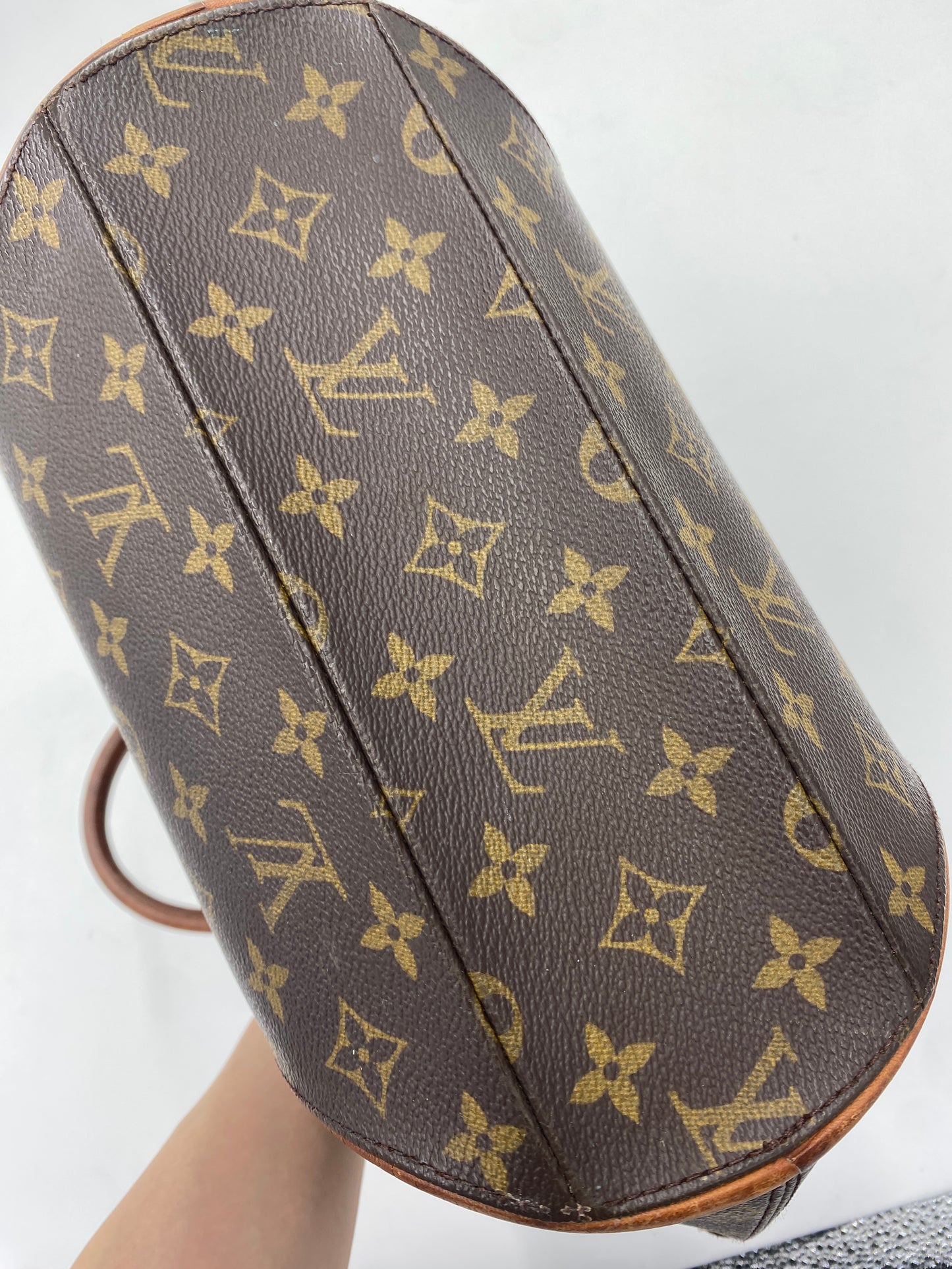 LOUIS VUITTON モノグラム M51126 エリプスMM ハンドバッグ