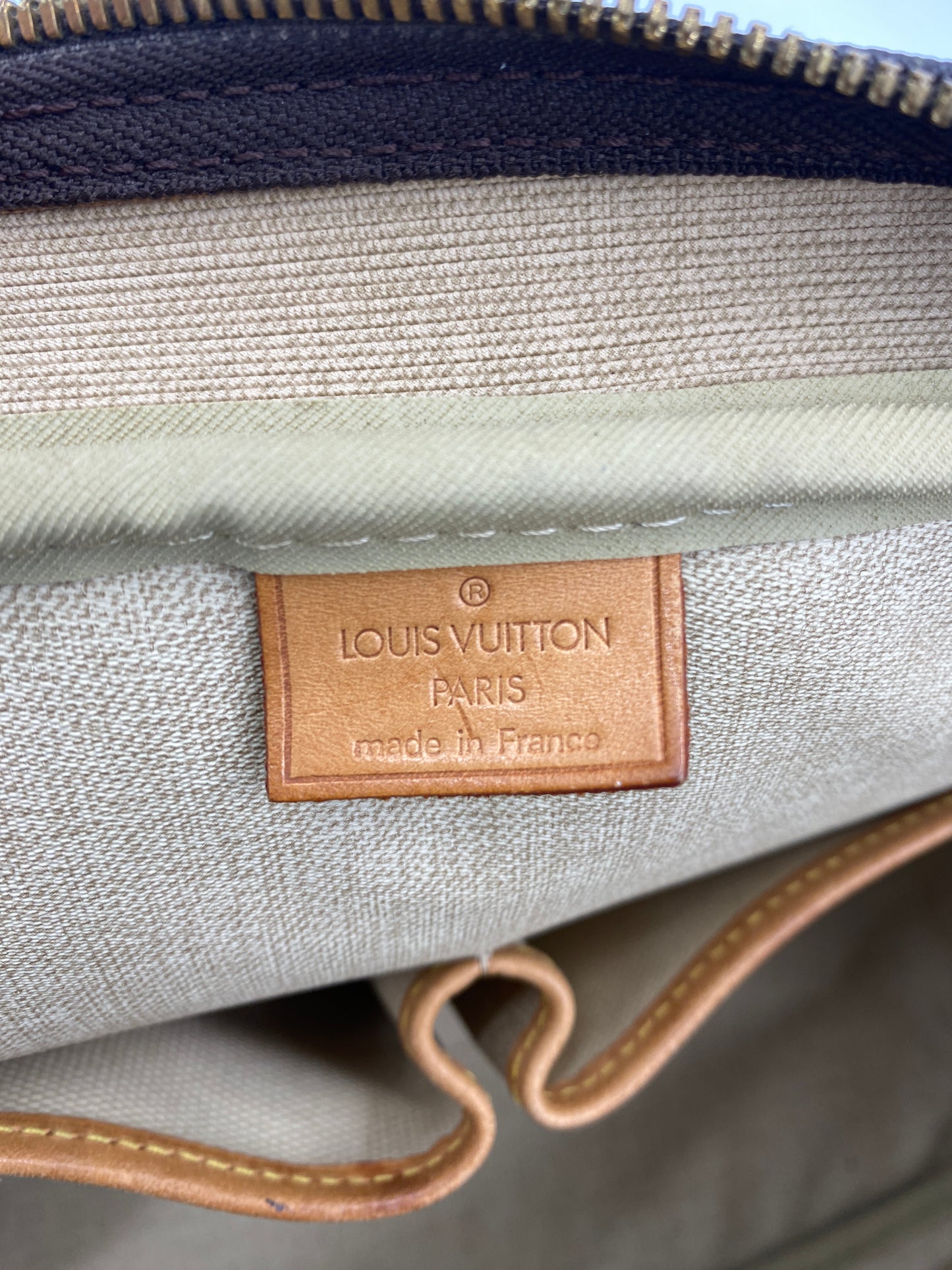 LOUIS VUITTON モノグラム M47270モノグラムドーヴィル ハンドバッグ