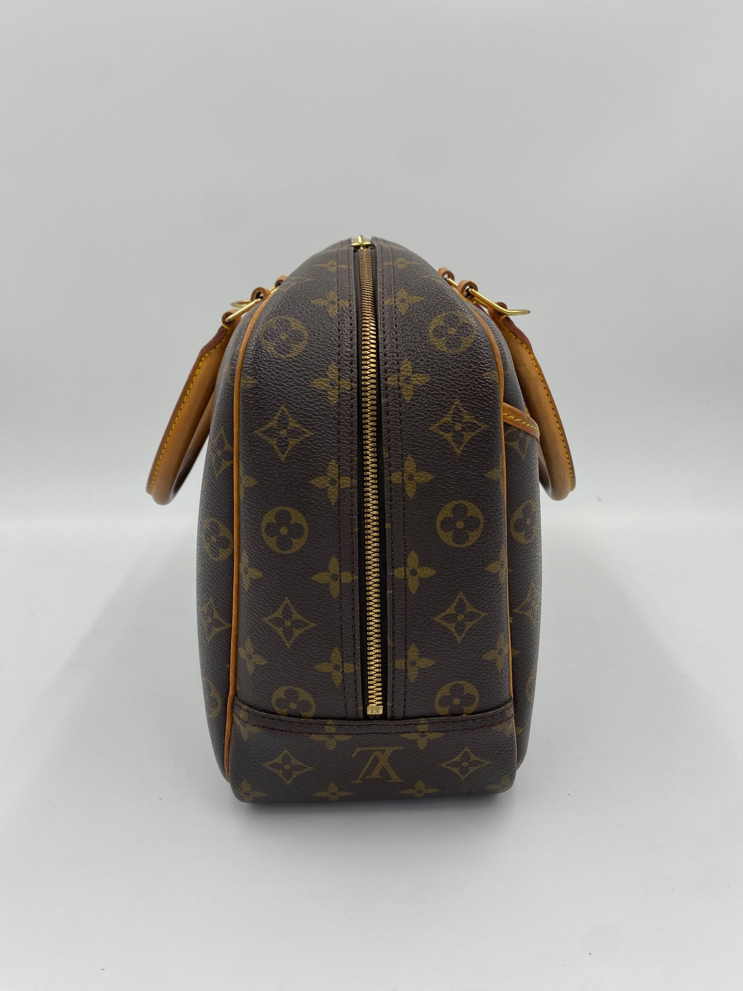 LOUIS VUITTON モノグラム M47270モノグラムドーヴィル ハンドバッグ
