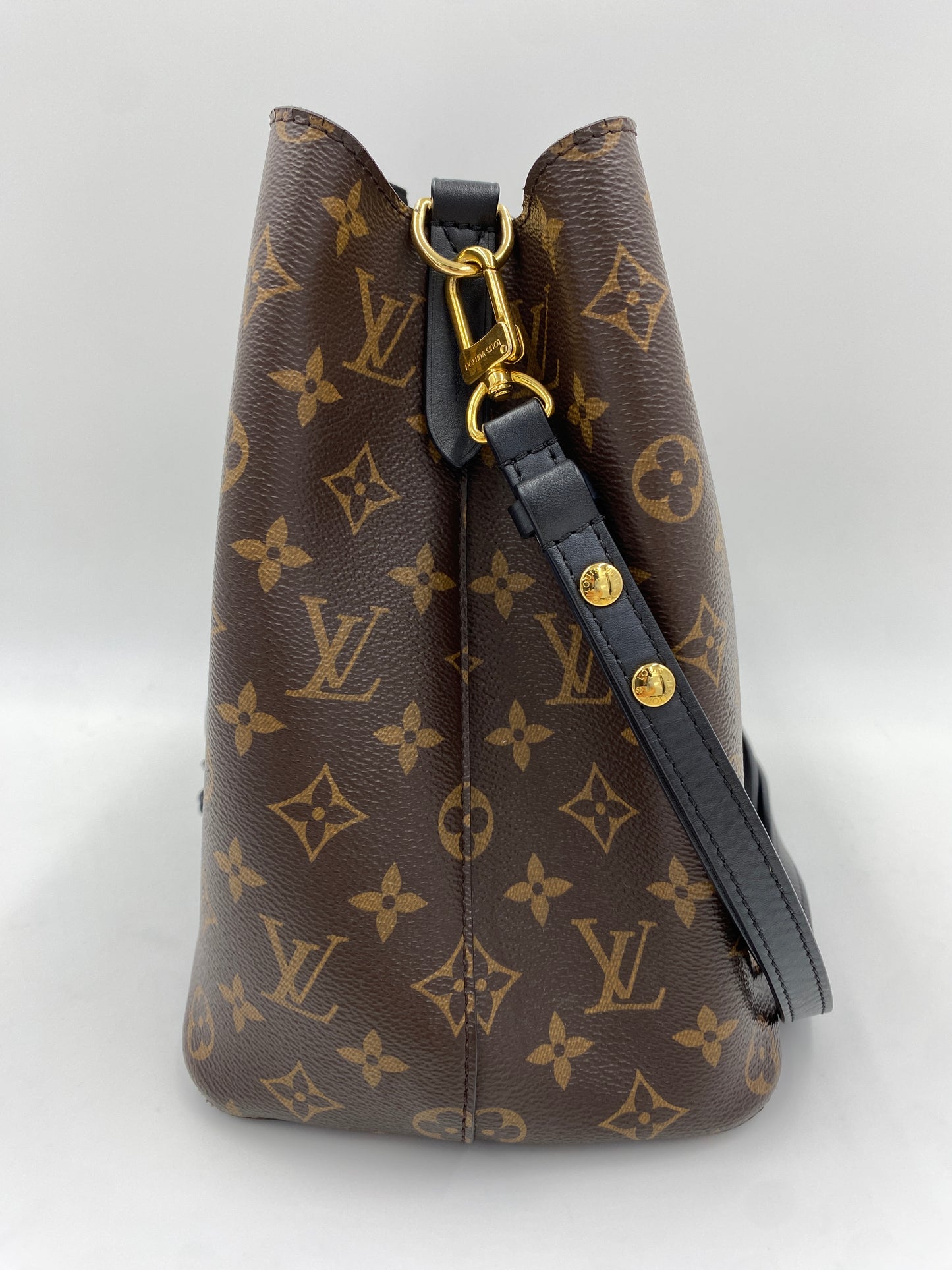 LOUIS VUITTON ネオノエ ショルダーバッグ M44020
