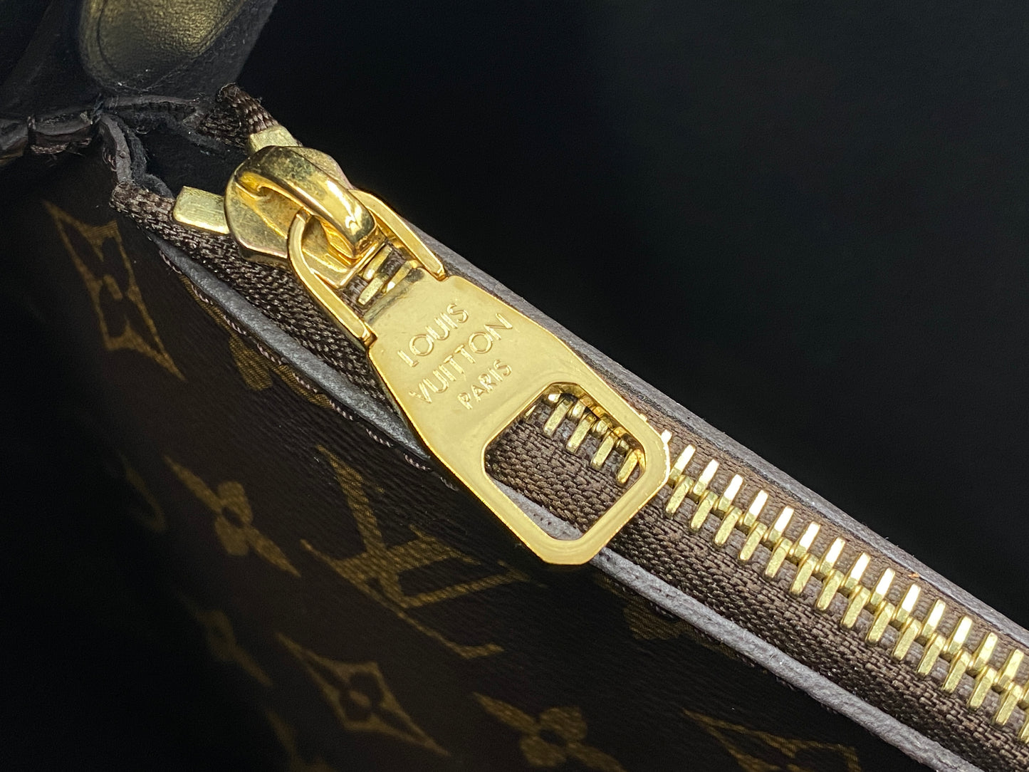 LOUIS VUITTON ネオノエ ショルダーバッグ M44020