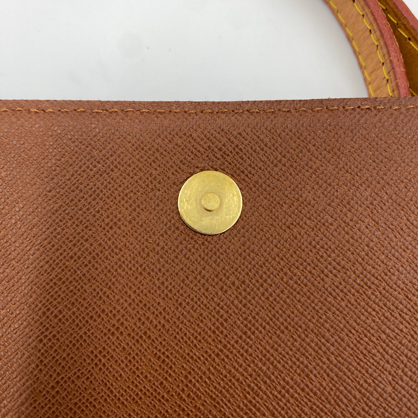 LOUIS VUITTON モノグラム M51388 ミュゼットタンゴ ※ストラップ変更あり