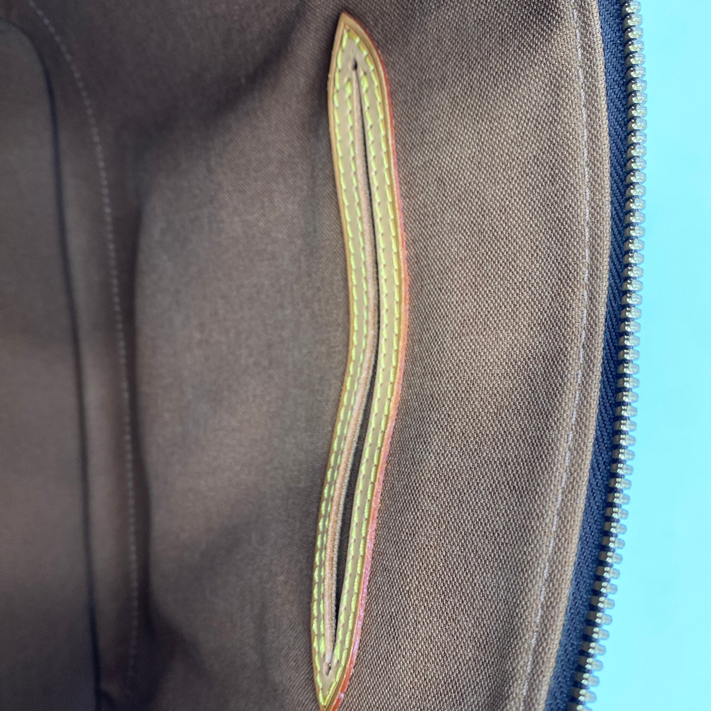 LOUIS VUITTON アルマ