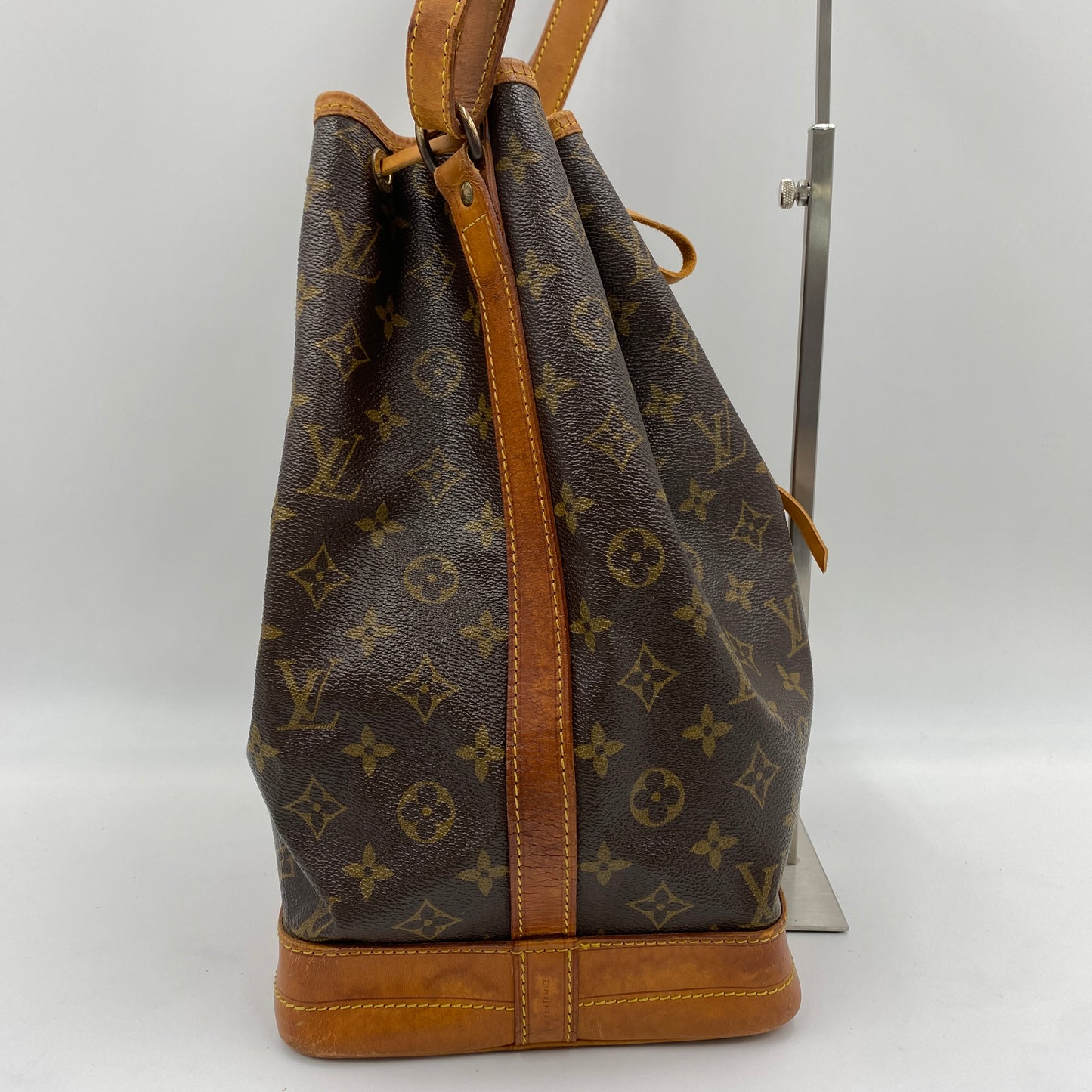 LOUIS VUITTON モノグラム M42224 ノエ ショルダーバッグ