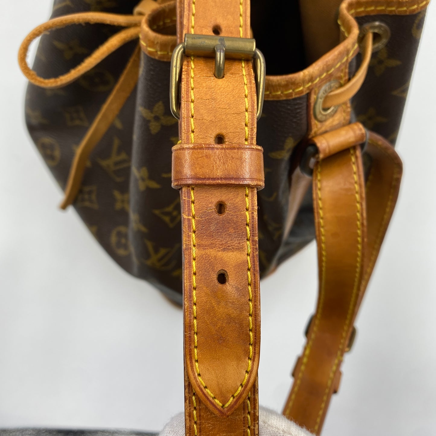 LOUIS VUITTON モノグラム M42224 ノエ ショルダーバッグ