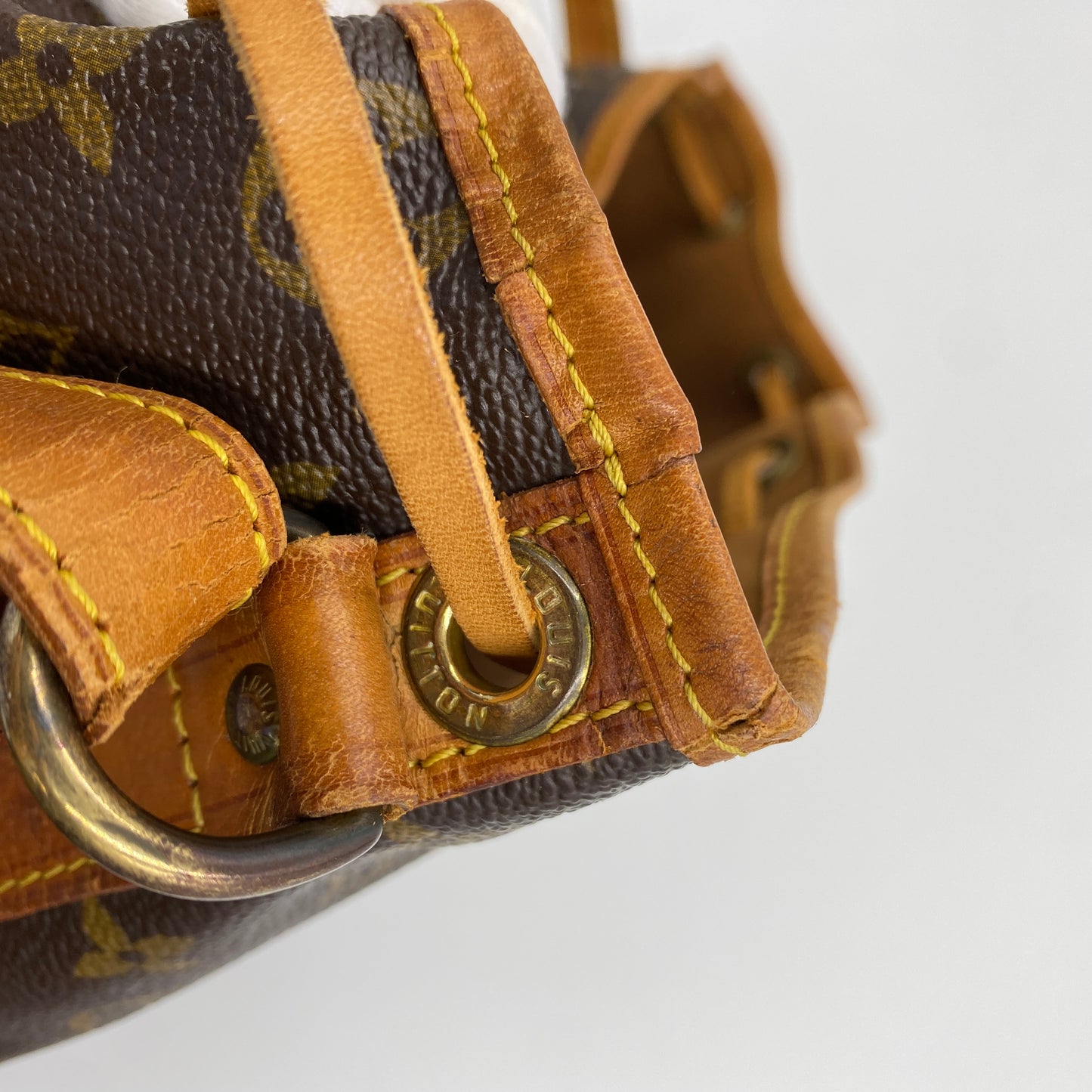 LOUIS VUITTON モノグラム M42224 ノエ ショルダーバッグ