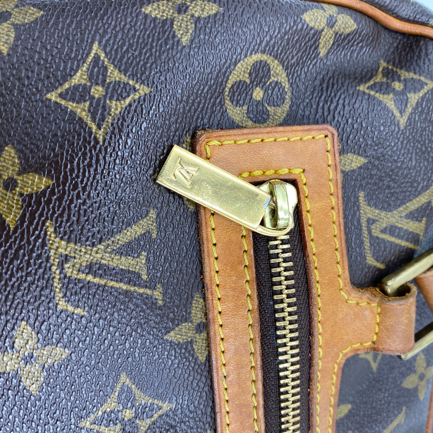 LOUIS VUITTON ショルダーバッグ/クロスボディバッグ モノグラム シテ M51181