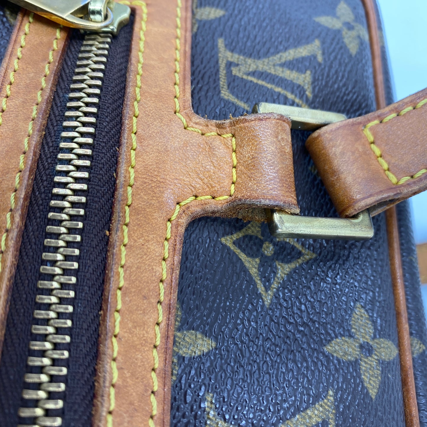 LOUIS VUITTON ショルダーバッグ/クロスボディバッグ モノグラム シテ M51181