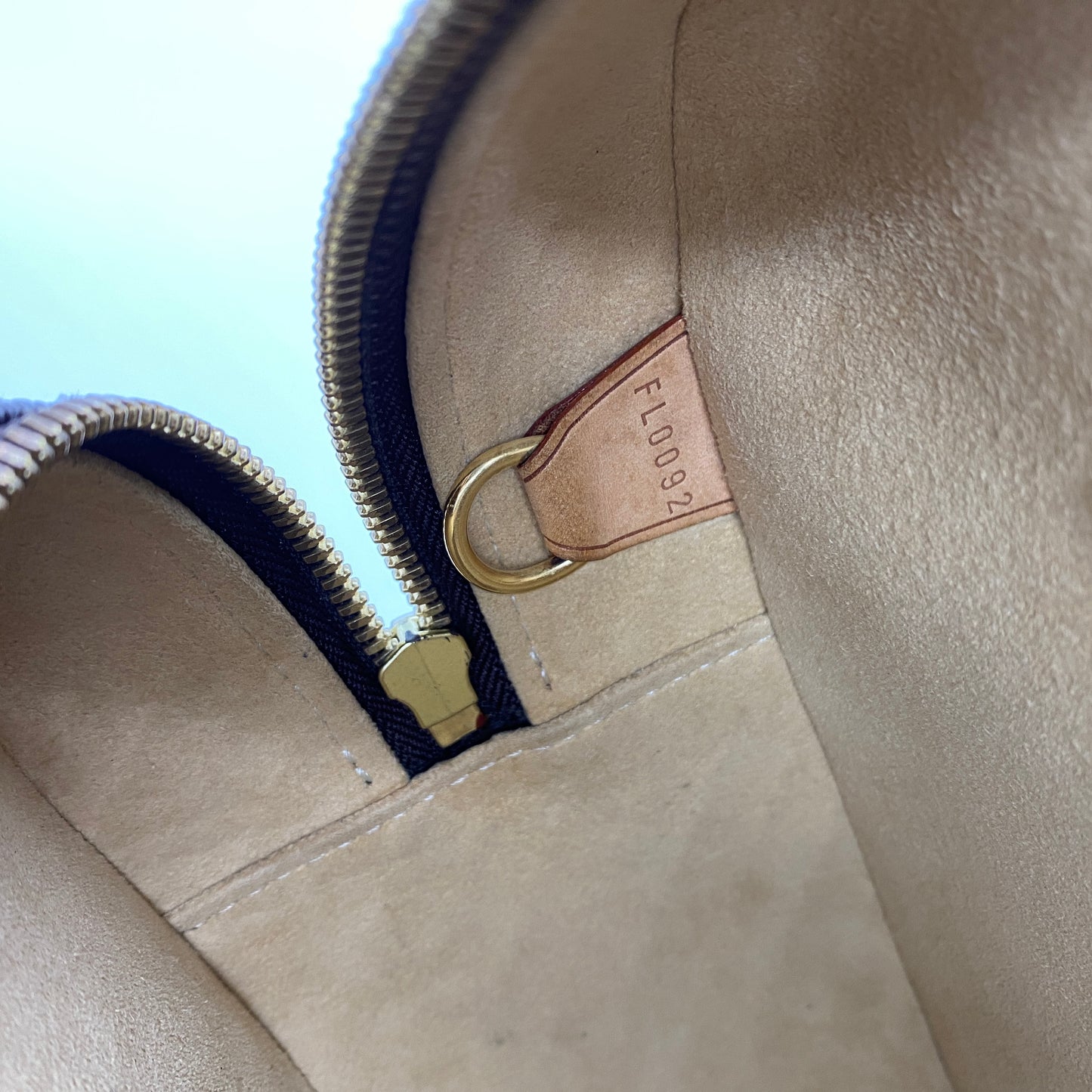 LOUIS VUITTON ショルダーバッグ/クロスボディバッグ モノグラム シテ M51181
