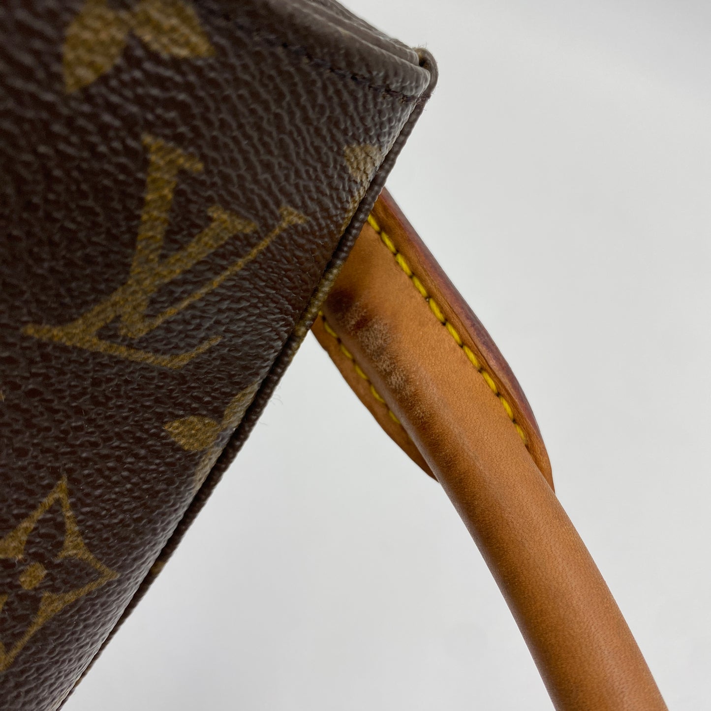 LOUIS VUITTON モノグラム ルーピング GM