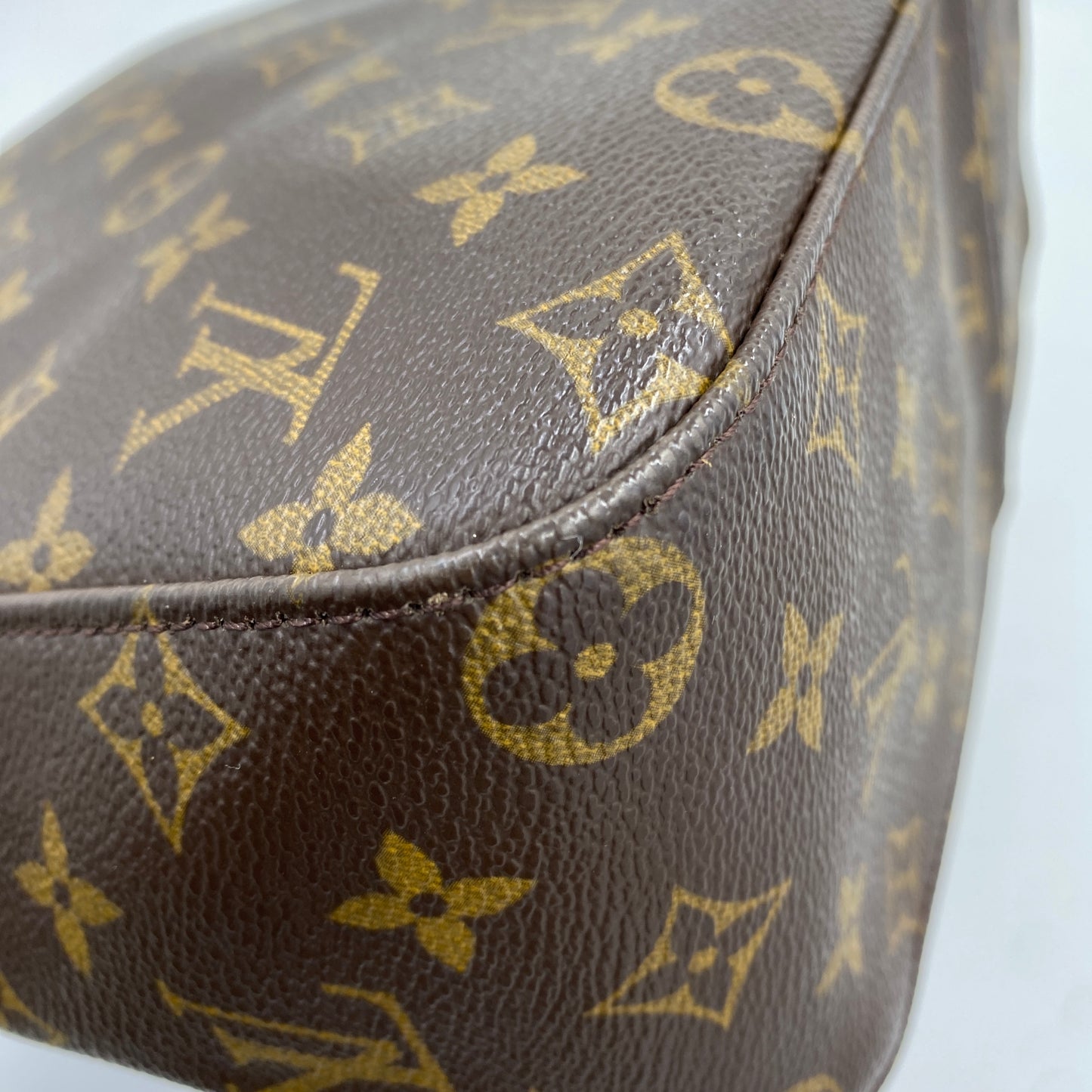 LOUIS VUITTON モノグラム M51145 ルーピングGM ショルダーバッグ