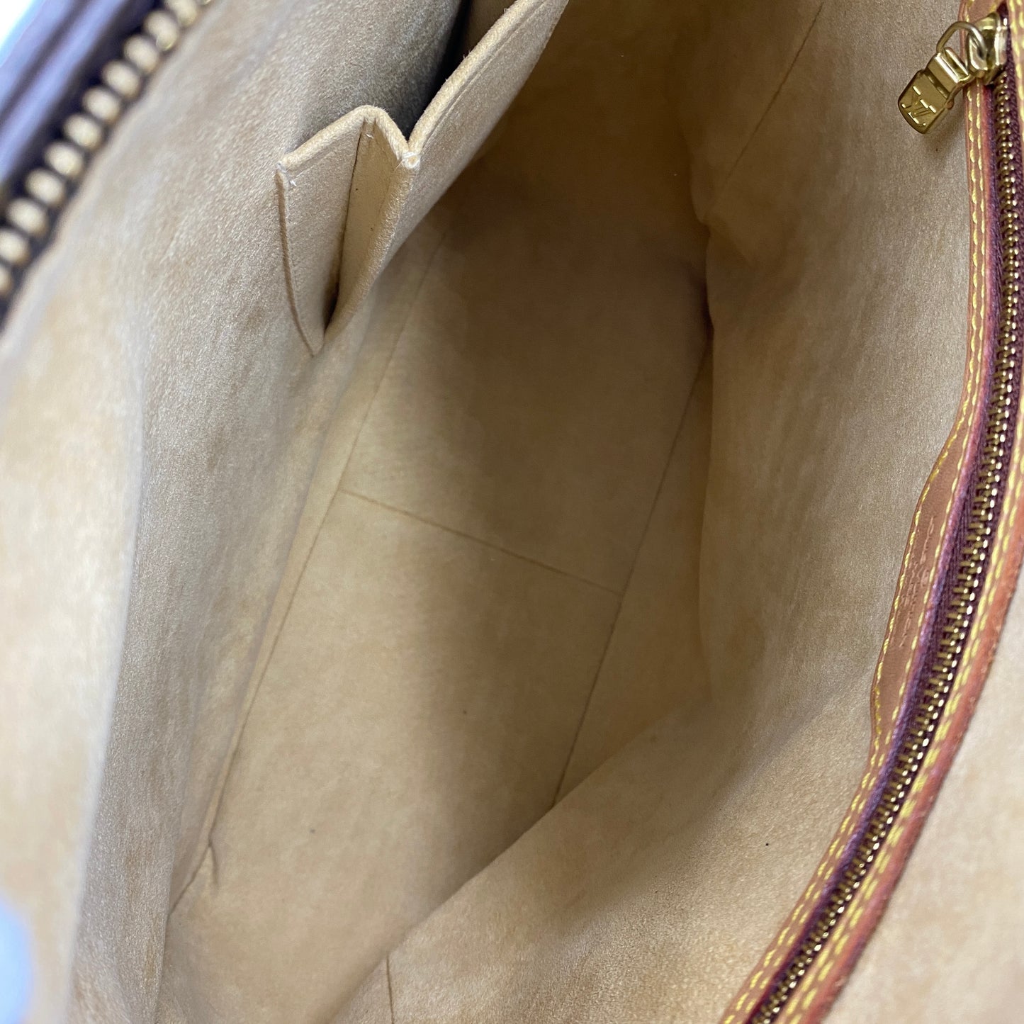 LOUIS VUITTON モノグラム M51145 ルーピングGM ショルダーバッグ