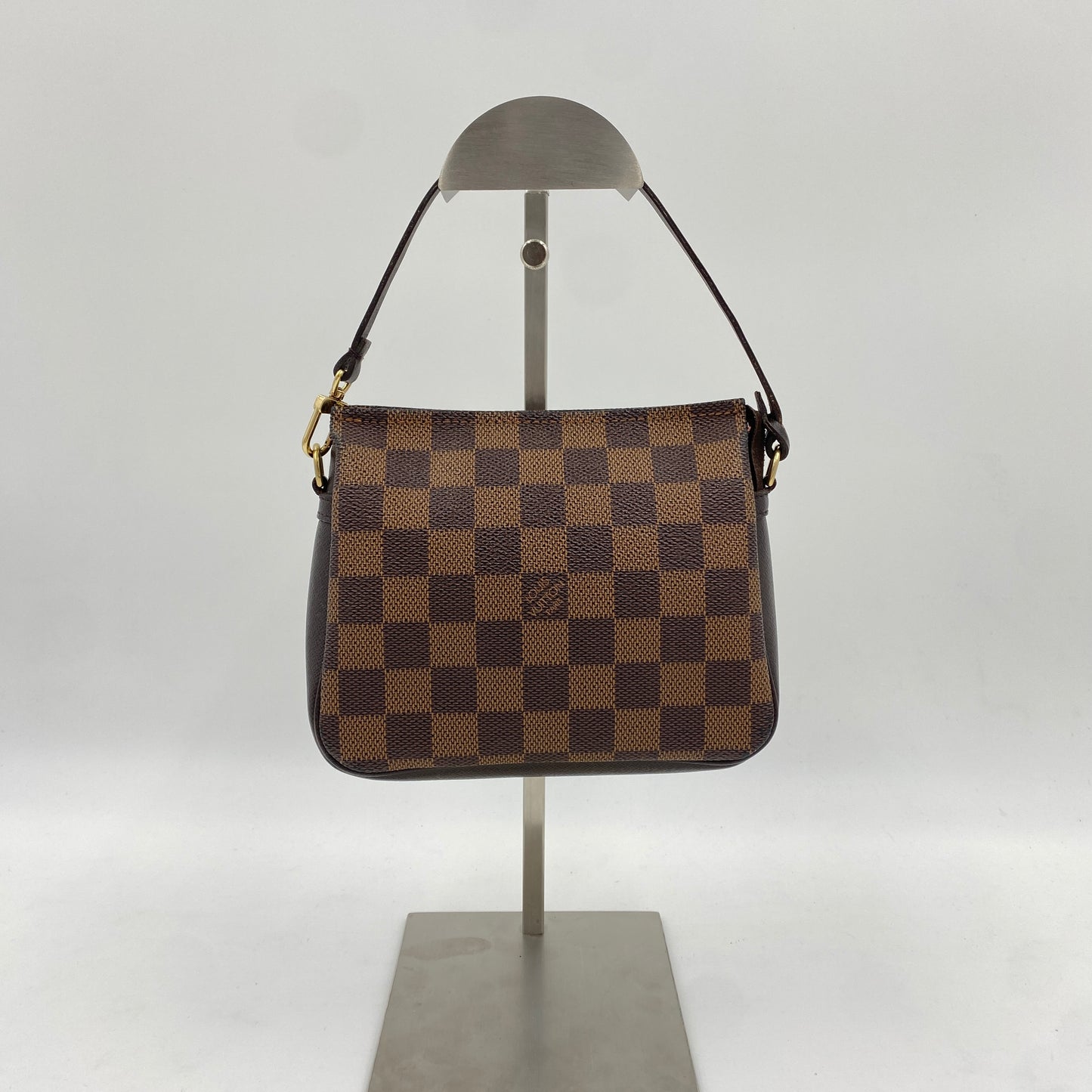 LOUIS VUITTON トゥルース・メイクアップ