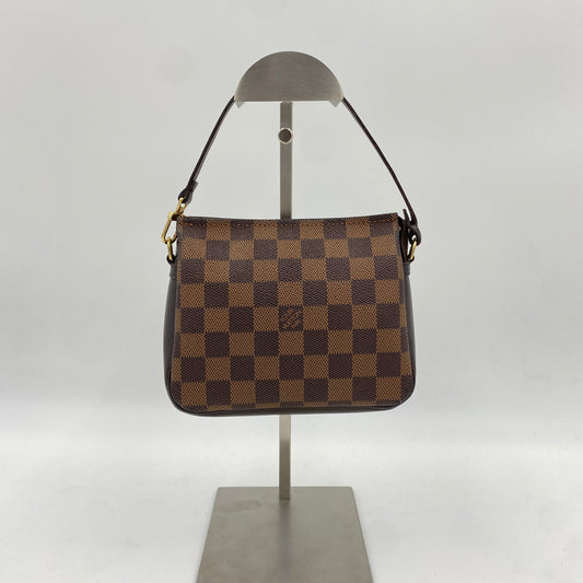 LOUIS VUITTON トゥルース・メイクアップ