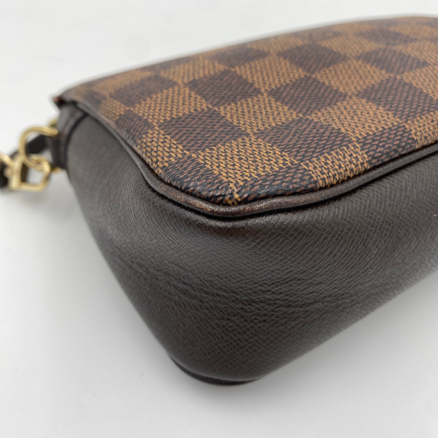 LOUIS VUITTON トゥルース・メイクアップ