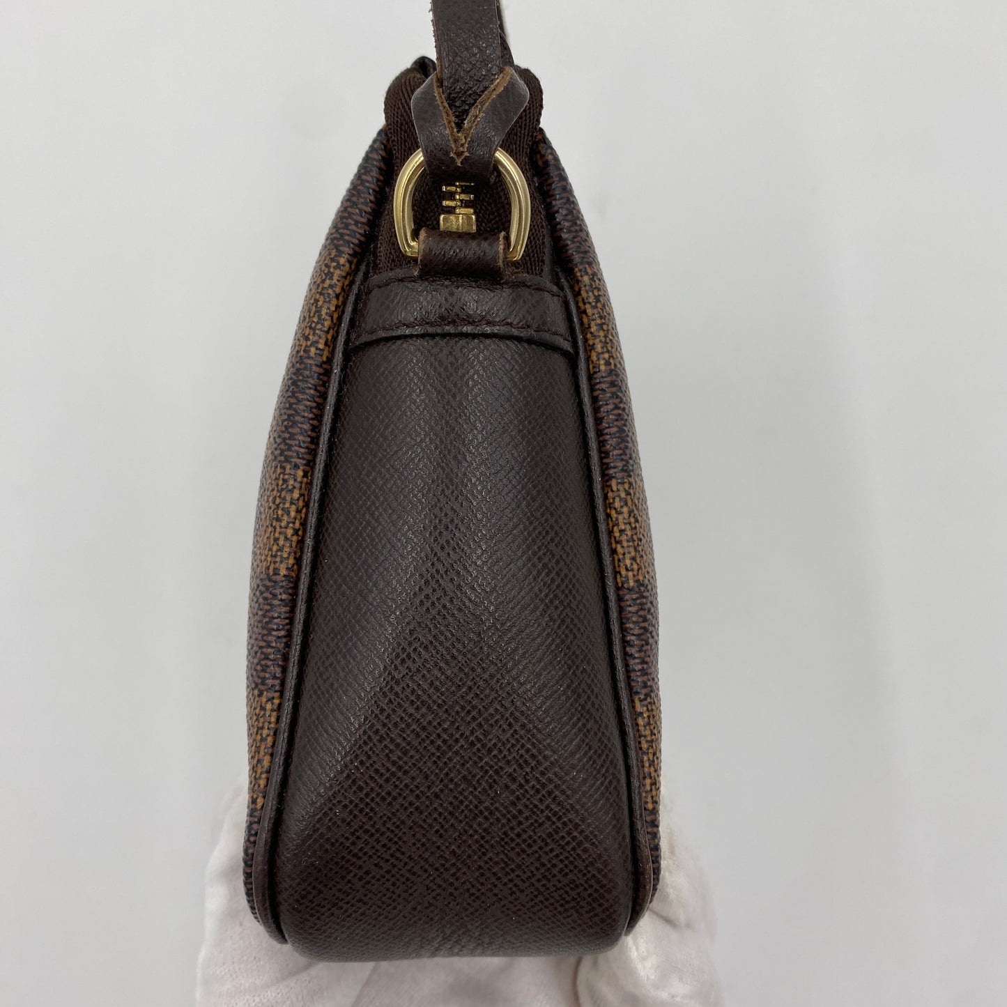 LOUIS VUITTON トゥルース・メイクアップ