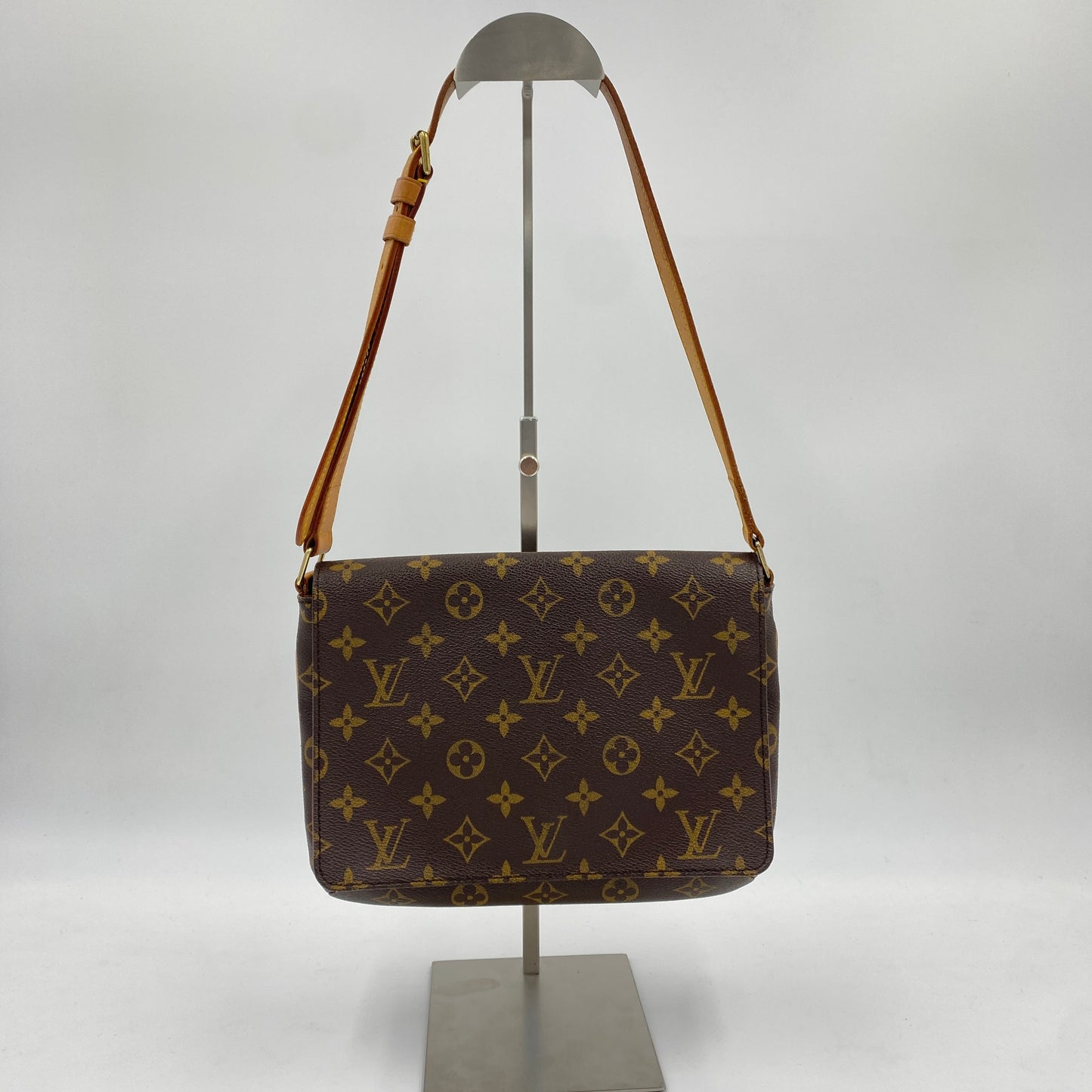 LOUIS VUITTON ミュゼットタンゴ　ショートショルダー