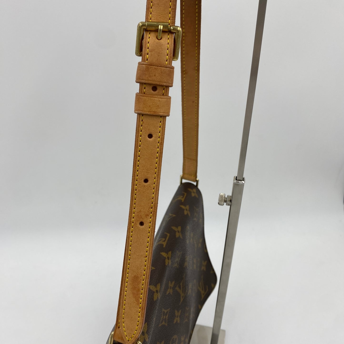 LOUIS VUITTON ミュゼットタンゴ　ショートショルダー