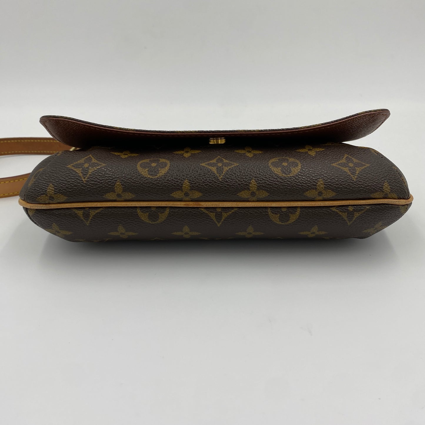 LOUIS VUITTON ミュゼットタンゴ　ショートショルダー
