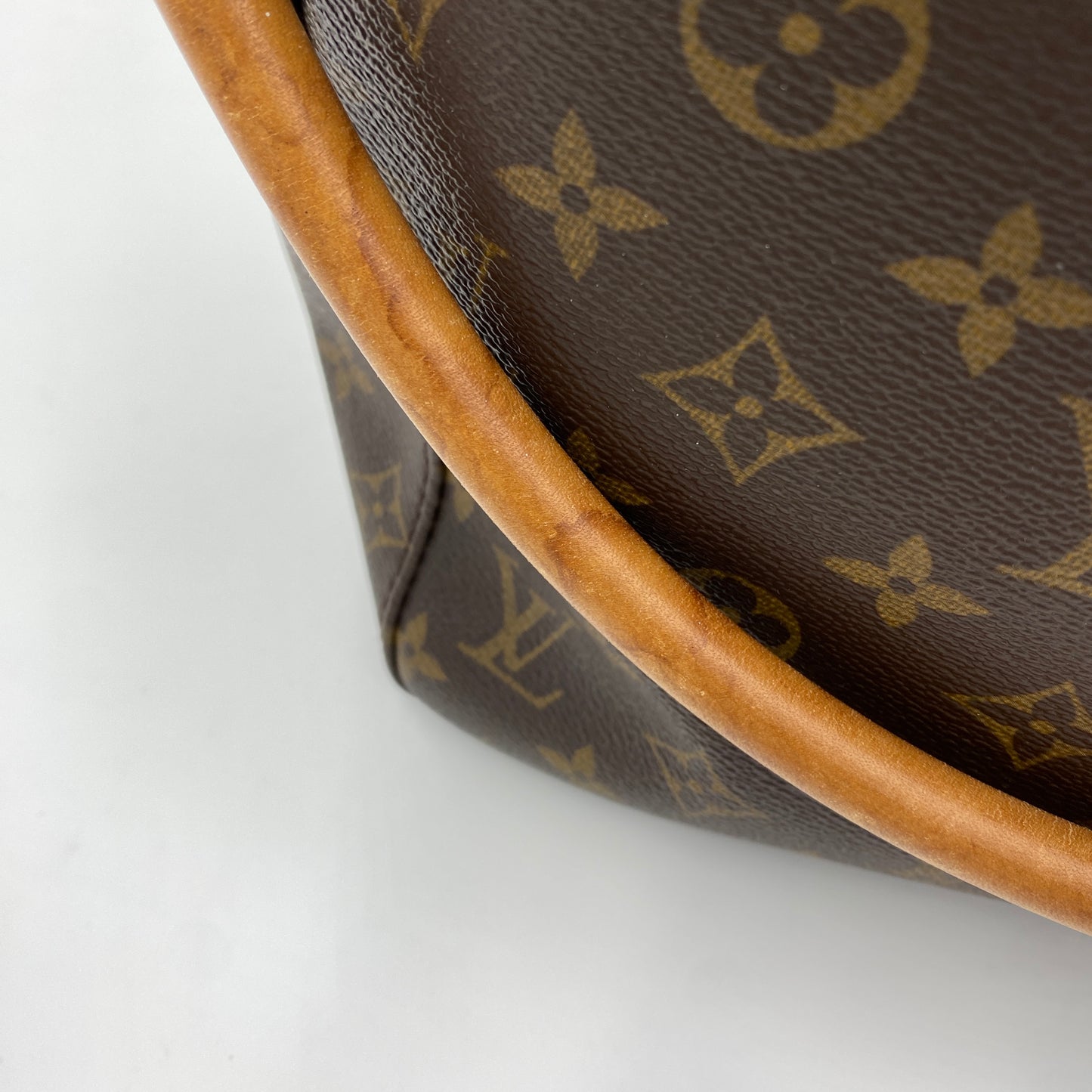 LOUIS VUITTON ルーピングGM