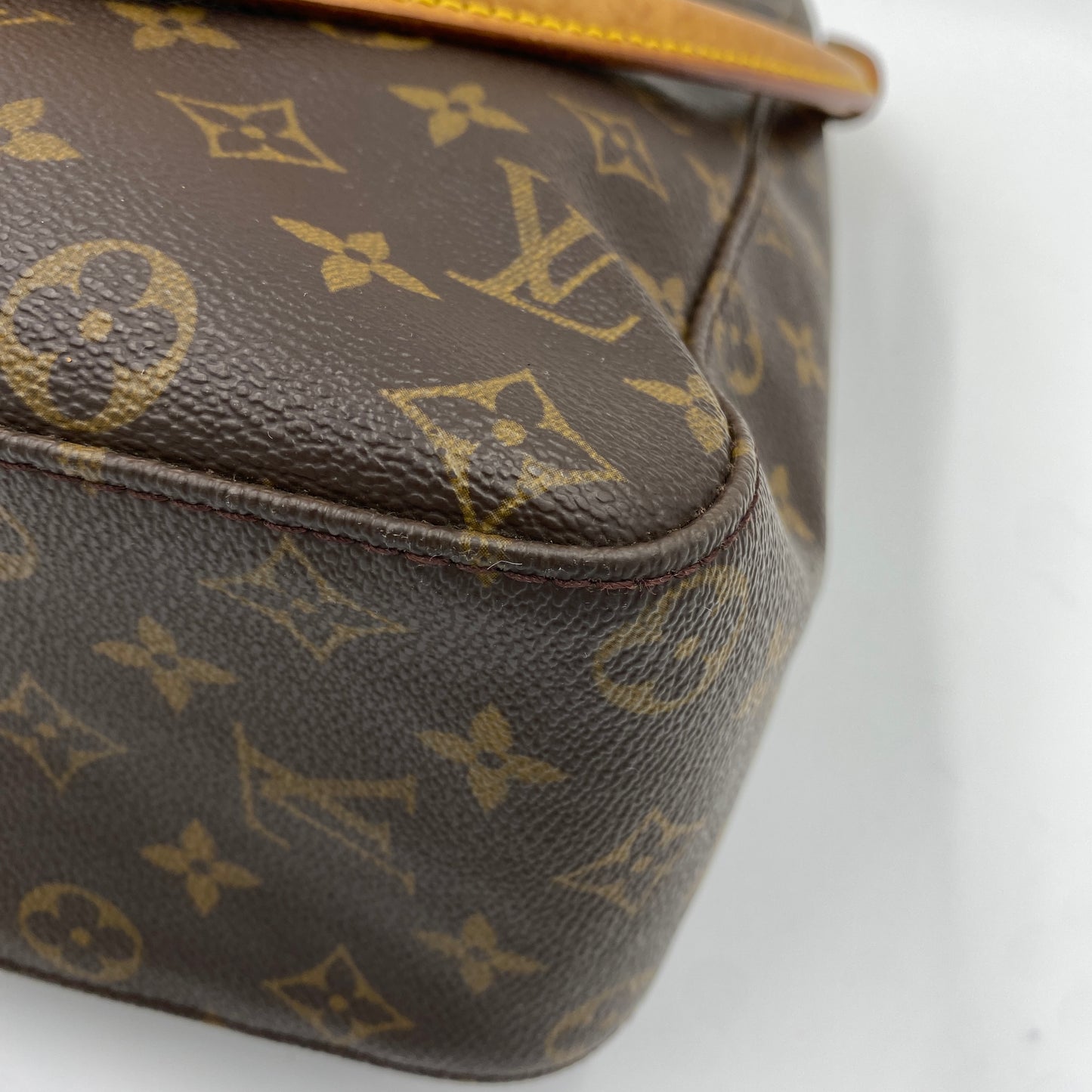 LOUIS VUITTON ルーピングGM