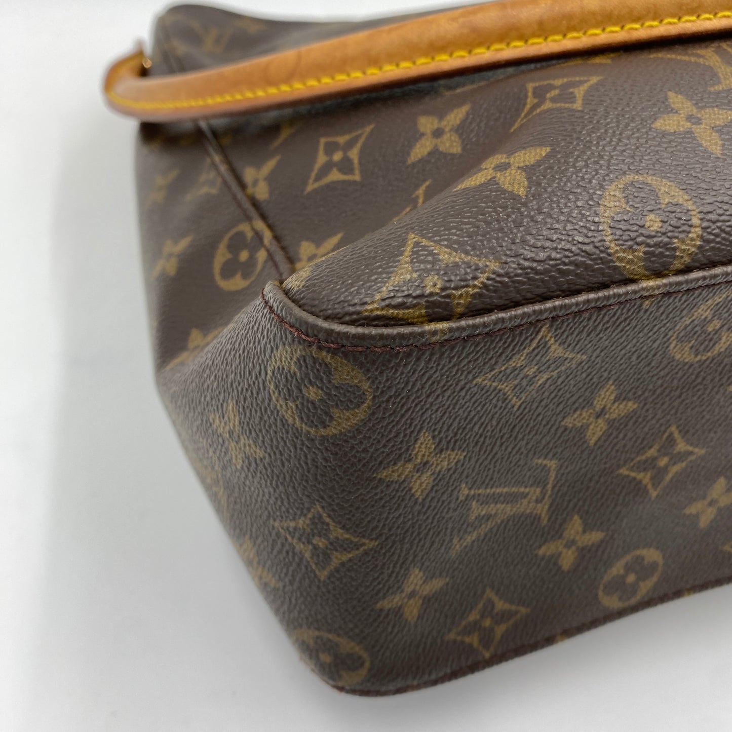 LOUIS VUITTON ルーピングGM