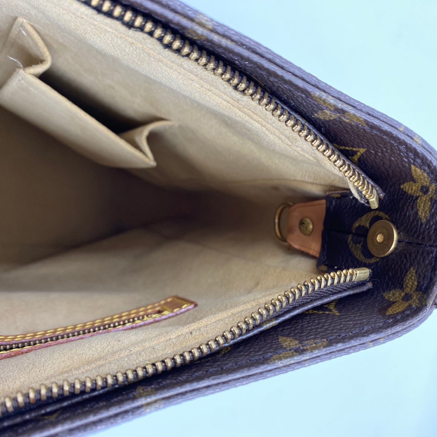 LOUIS VUITTON ルーピングGM