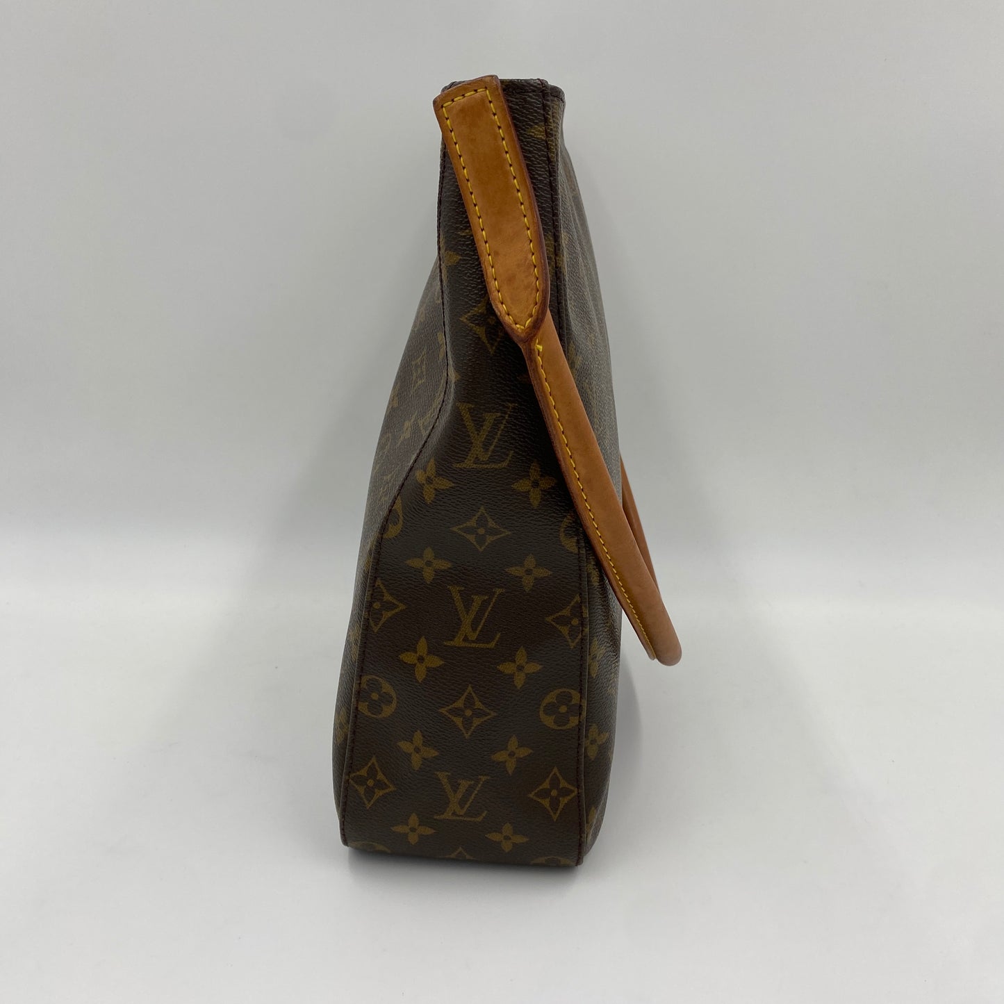 LOUIS VUITTON ルーピングＧＭ