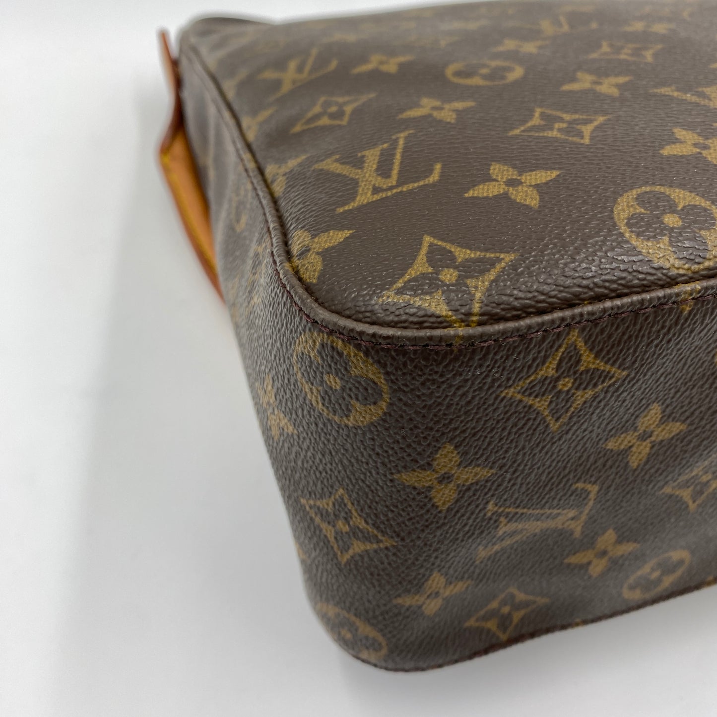 LOUIS VUITTON ルーピングＧＭ