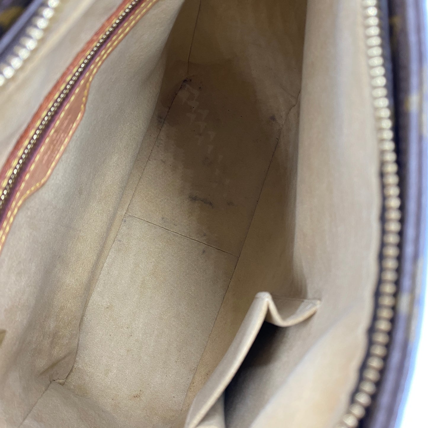 LOUIS VUITTON ルーピングＧＭ