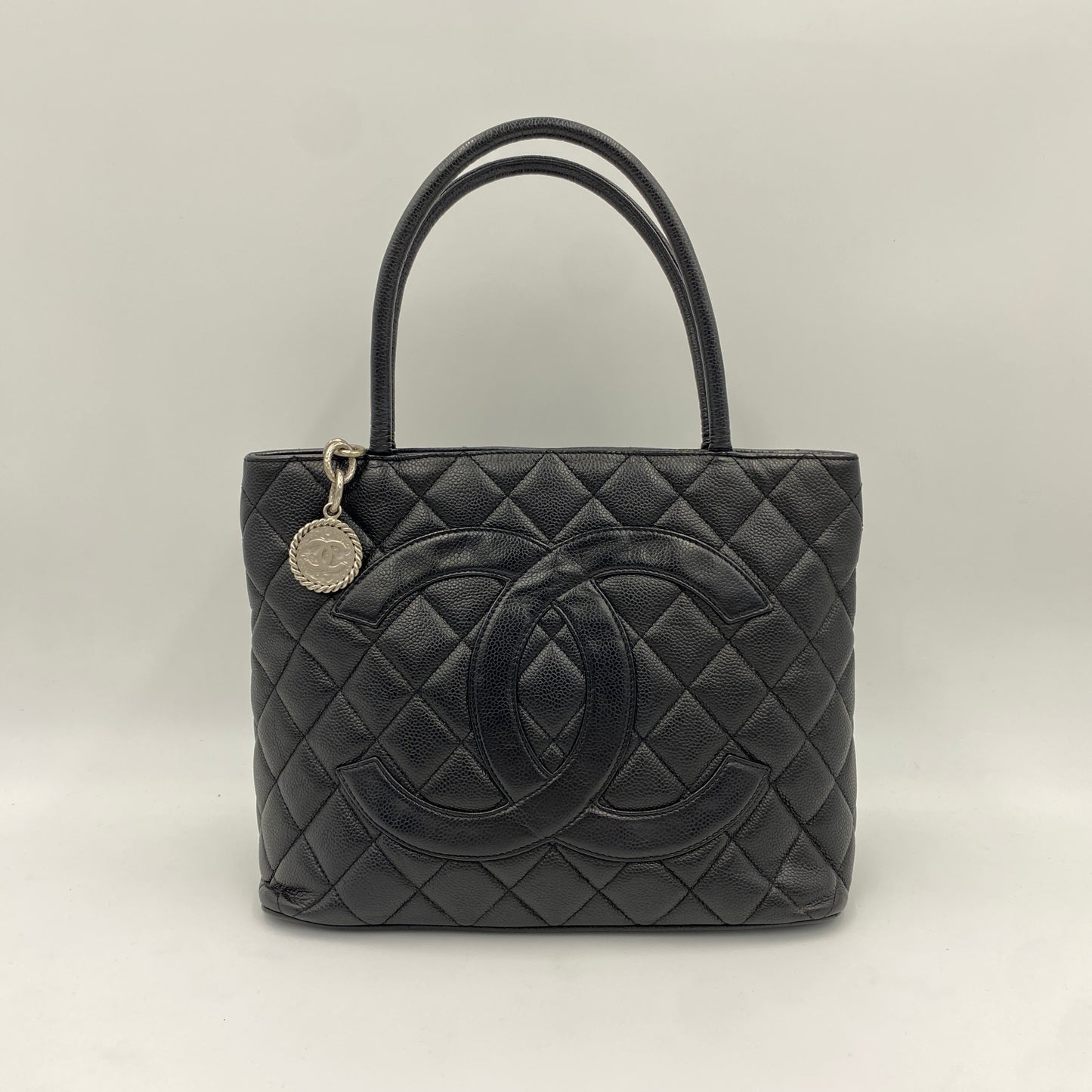 CHANEL 復刻トート キャビアスキン