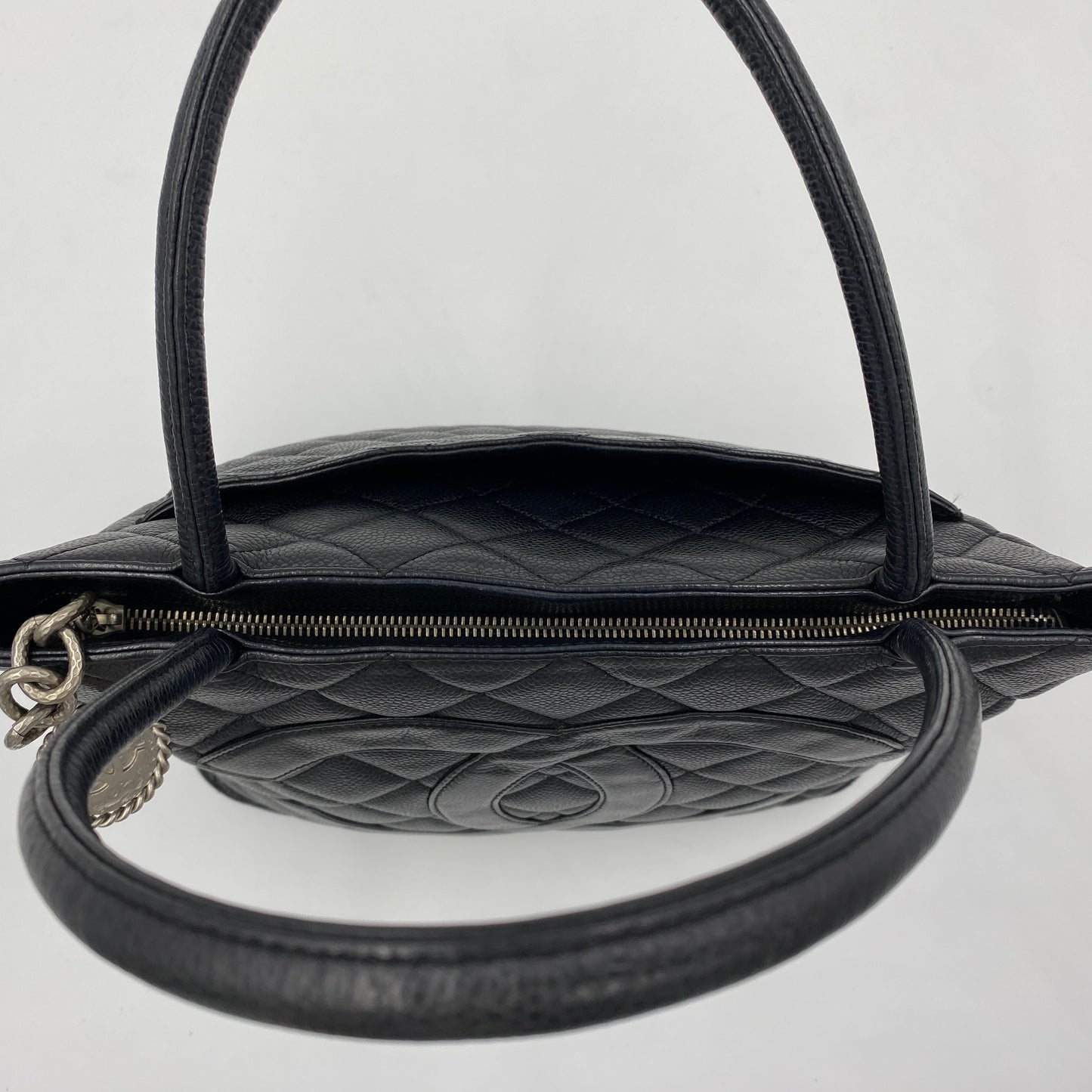 CHANEL 復刻トート キャビアスキン