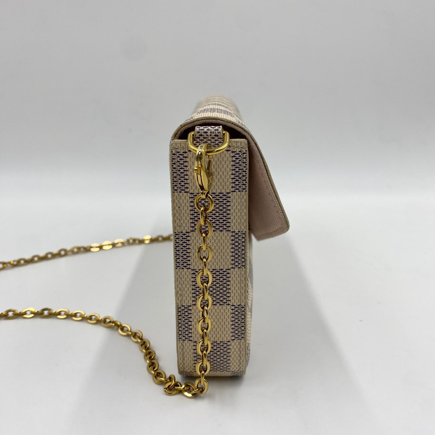 LOUIS VUITTON ポシェット・フェリーチェ