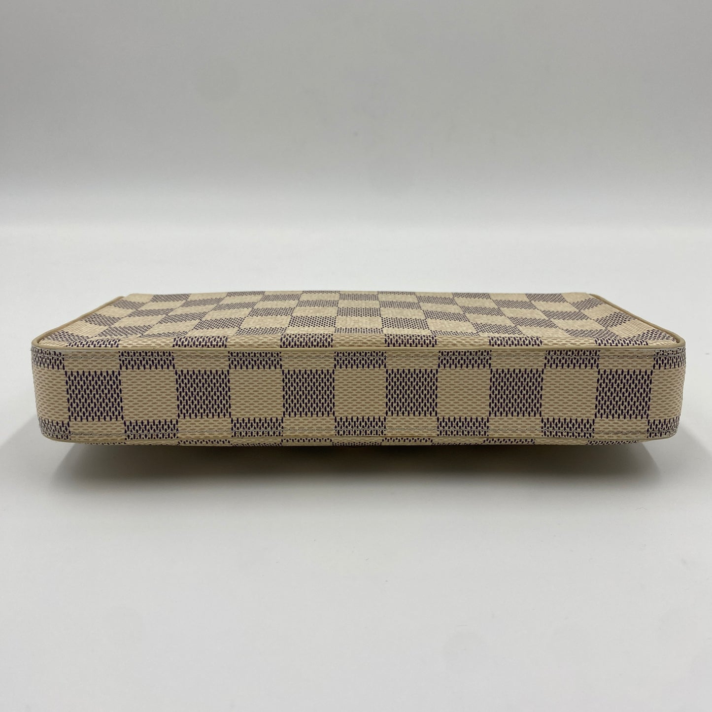 LOUIS VUITTON ポシェット・フェリーチェ