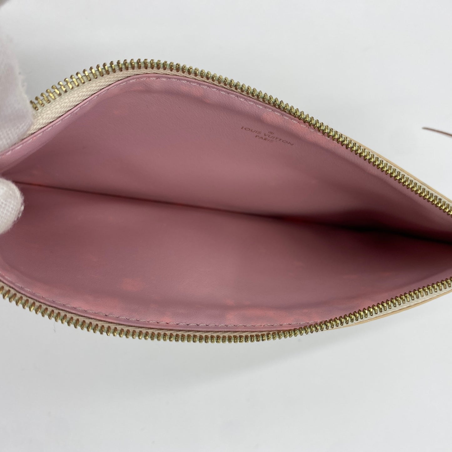 LOUIS VUITTON ポシェット・フェリーチェ